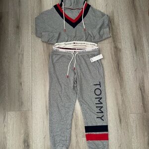 Tommy Hilfiger sweats set